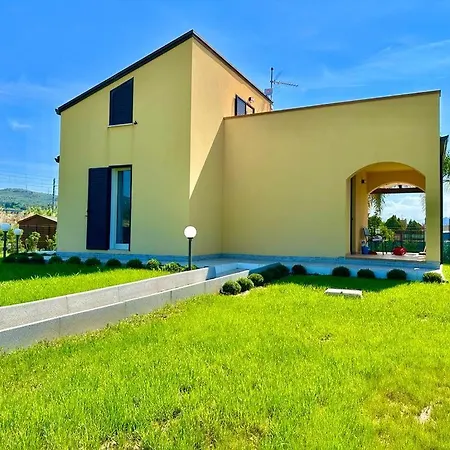 Sophy's Villa Lascari