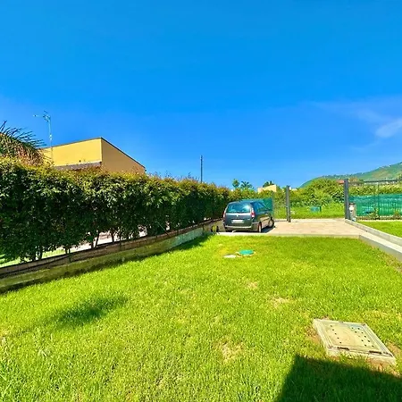 Sophy's Villa Lascari