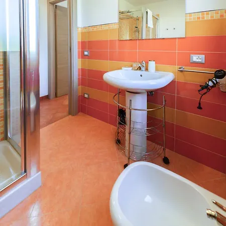 Sophy's Villa Lascari